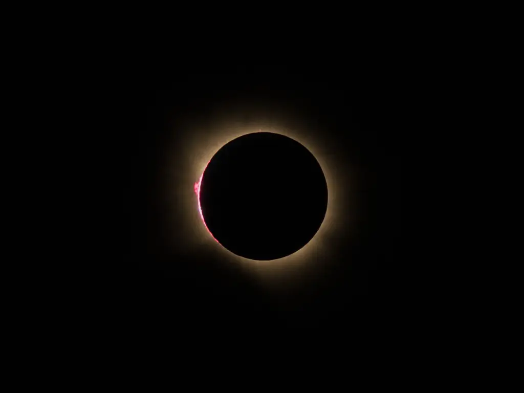 A stunning view of the golden corona during the total solar eclipse.