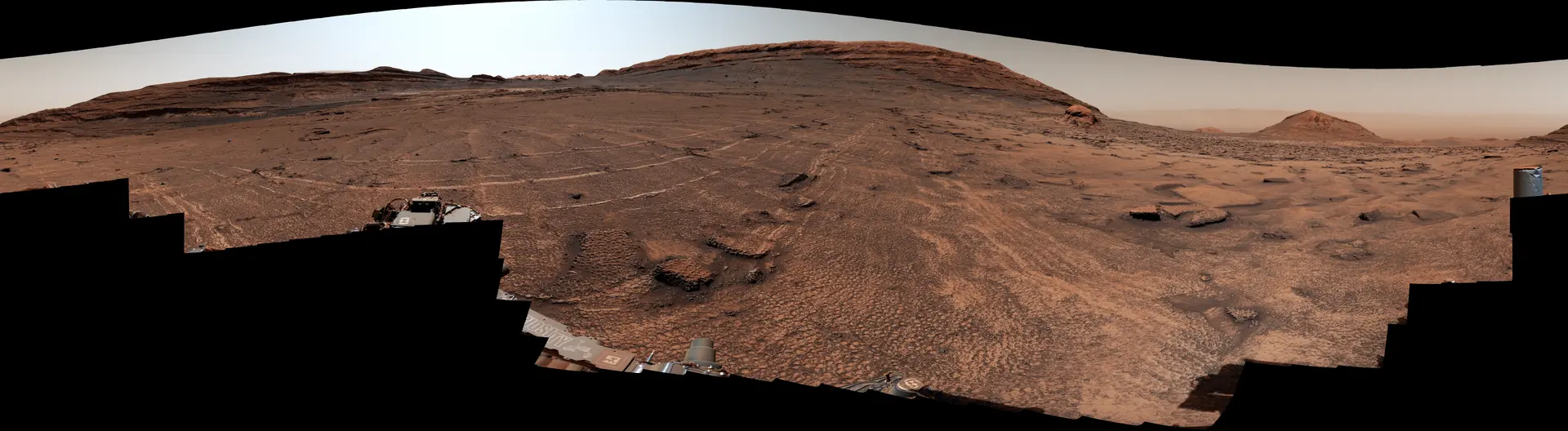 Curiosity rolls into a sea of 4-8-centimeter polygons on Mars