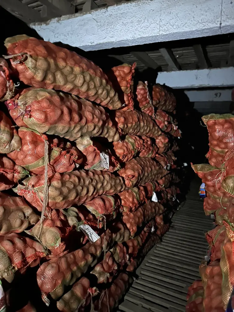 Stephane Comijn described a refrigerated warehouse kept at 10°C (50°F) for stored potatoes.